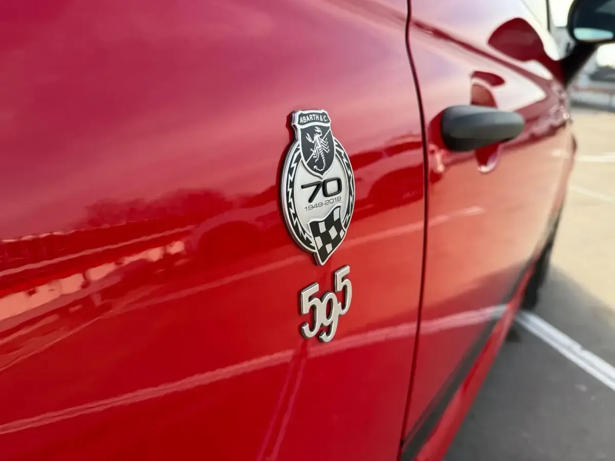 Gebraucht Abarth 595 Competizione 179 PS (131 kW) 2019 Rot Kleinwagen