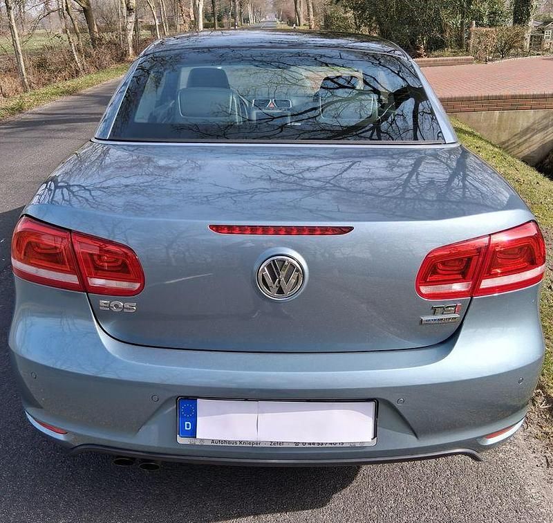 Gebraucht VW Eos 122 PS (89 kW) 2015 Blau Cabrio