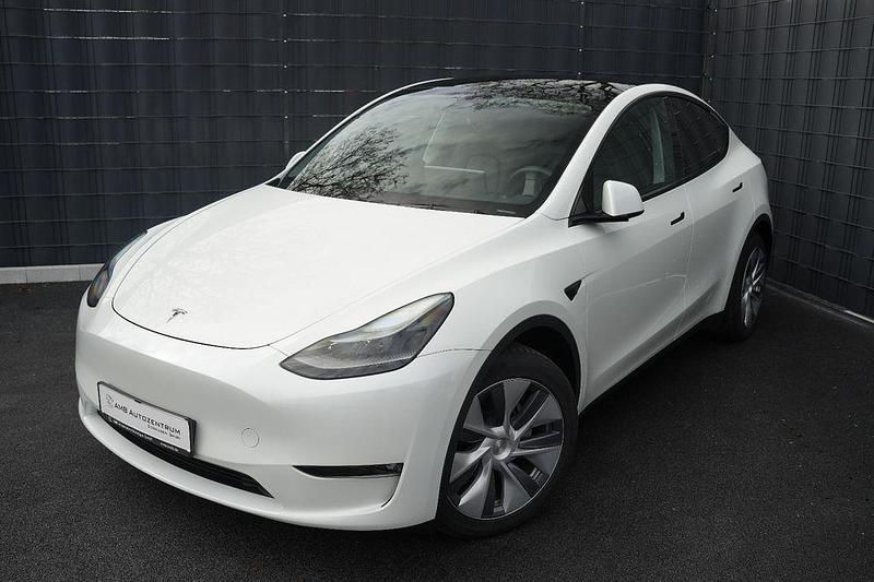 Gebraucht Tesla Model Y 378 kW (514 PS) 2024 Weiß SUV
