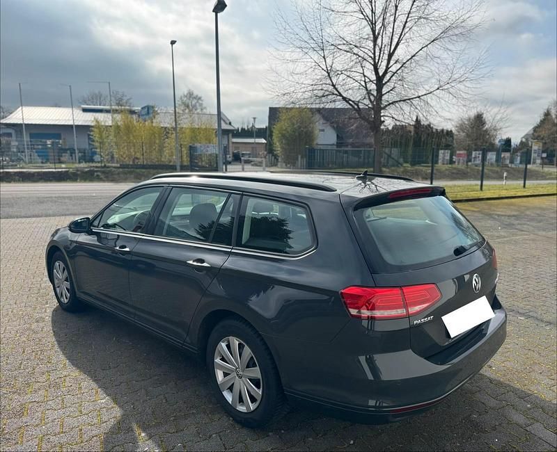 Gebraucht VW Passat 150 PS (110 kW) 2015 Grau Kombi