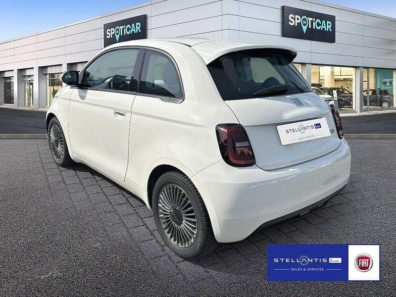 Gebraucht Fiat 500e Icon 86 kW (118 PS) 2022 Weiß Kleinwagen
