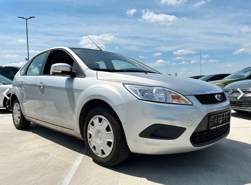 Brugt Ford Focus Style 80 HK (58 kW) 2009 Sølv Sedan