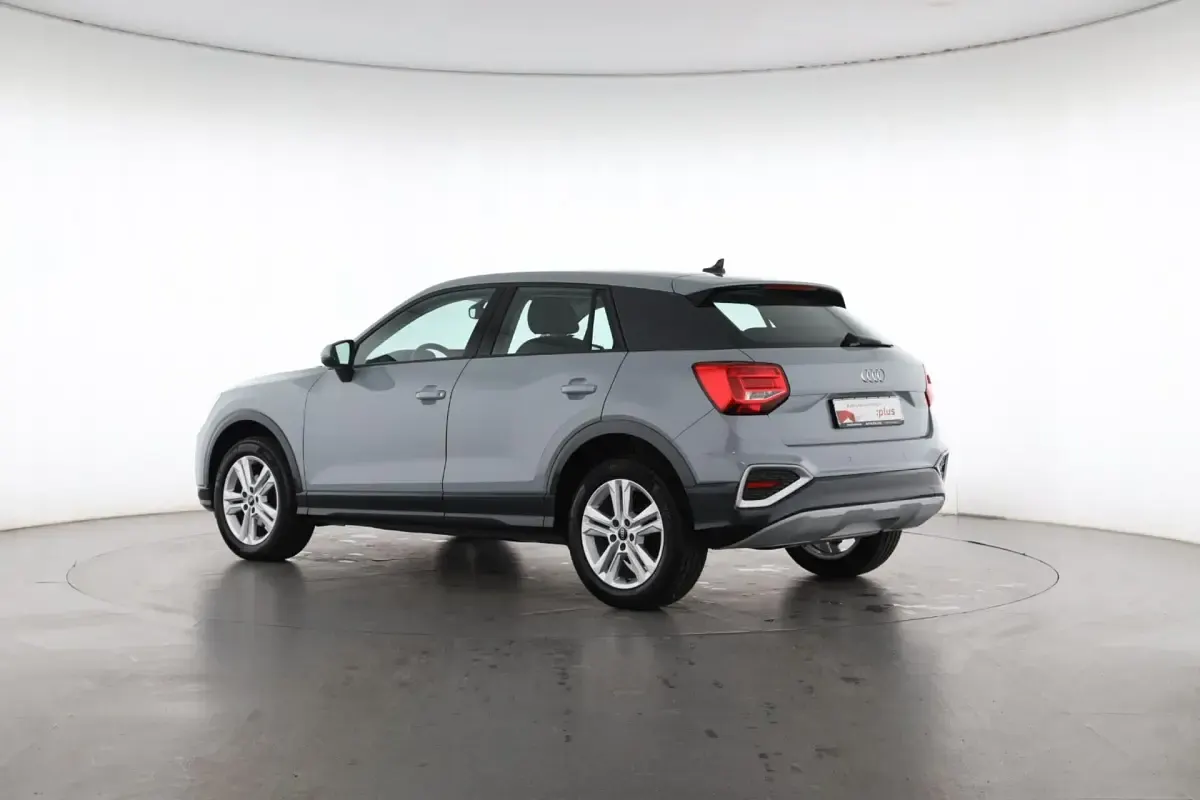 Gebraucht Audi Q2 Advanced 150 PS (110 kW) 2022 Gray SUV