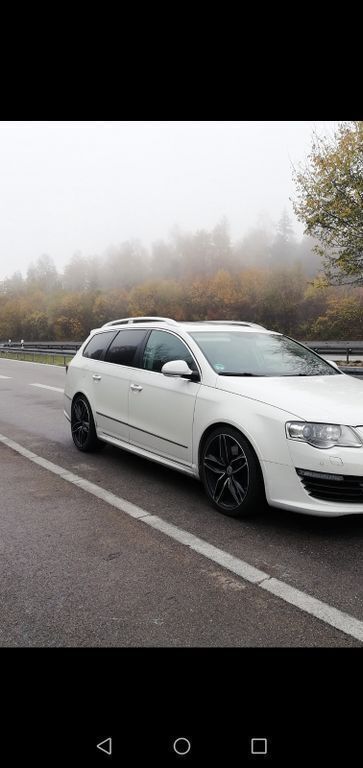 Weiß Gebraucht 2010 VW Passat R Kombi | 15.800 € - Bild 1/3