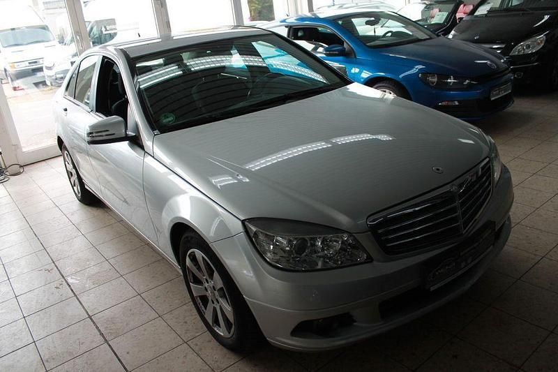 Gebraucht Mercedes C200 184 PS (135 kW) 2009 Silber Limousine