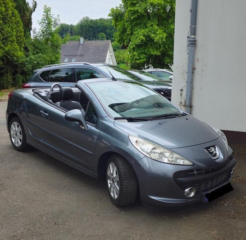 Grau Gebraucht 2008 Peugeot 207 CC Cabrio | 2.990 € (Superpreis) - Bild 1/4