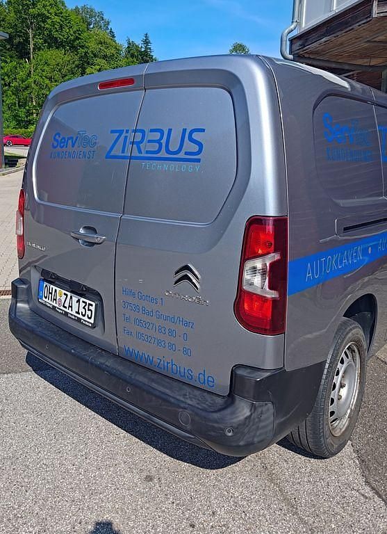 Gebraucht Citroën Berlingo 131 PS (96 kW) 2019 Silber Van / Kleinbus