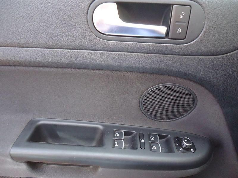 Gebraucht VW Golf Plus Cross Style 80 PS (58 kW) 2011 Grau Van / Kleinbus