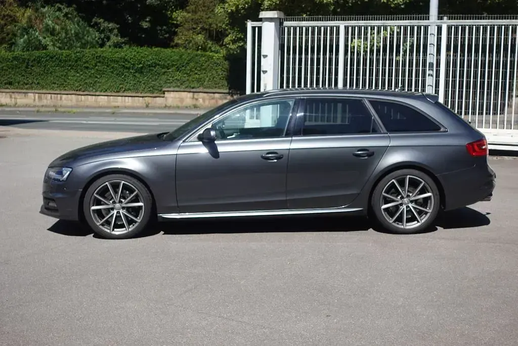 Gebraucht Audi S4 Design 333 PS (244 kW) 2014 Daytonagrau perleffekt (metallic) Kombi