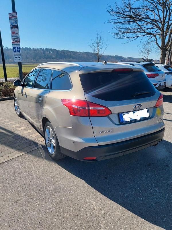 Second-hand Ford Focus Titanium 182 CP (133 kW) 2015 Bej Break