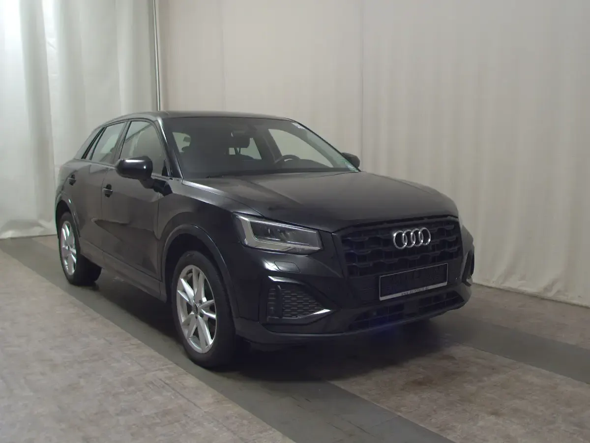 Gebraucht Audi Q2 Advanced 116 PS (85 kW) 2022 Schwarz SUV