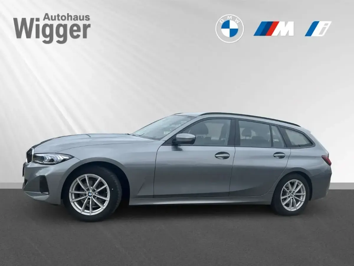 Gebraucht BMW 318 Sport Line 156 PS (114 kW) 2025 Grau Kombi