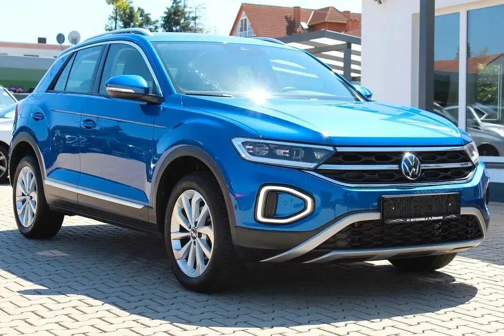 Gebraucht VW T-Roc Style 150 PS (110 kW) 2024 Blau SUV