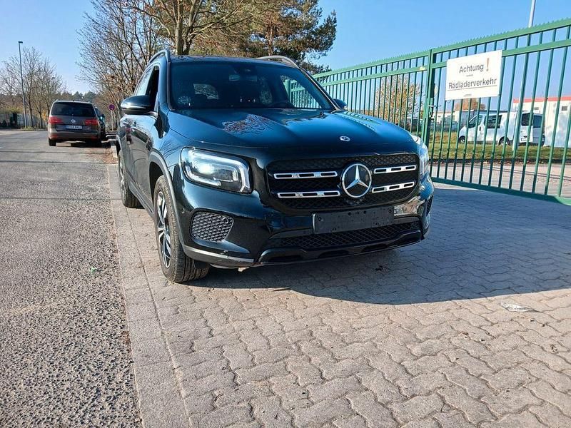 Schwarz Gebraucht 2022 Mercedes GLB200 SUV | 26.999 € (Superpreis) - Bild 1/4