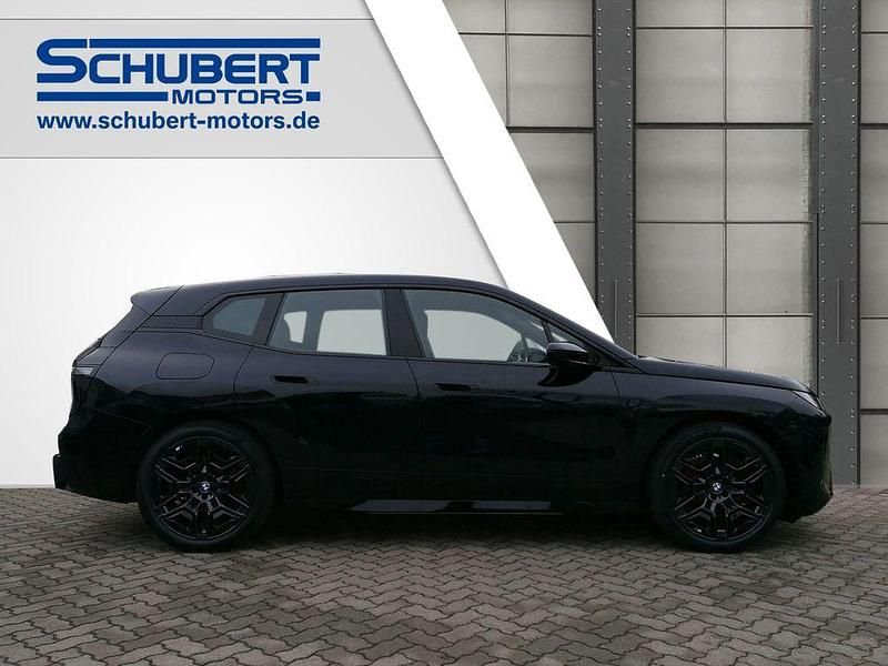 Neu BMW iX Performance 300 kW (408 PS) 2026 Schwarz SUV
