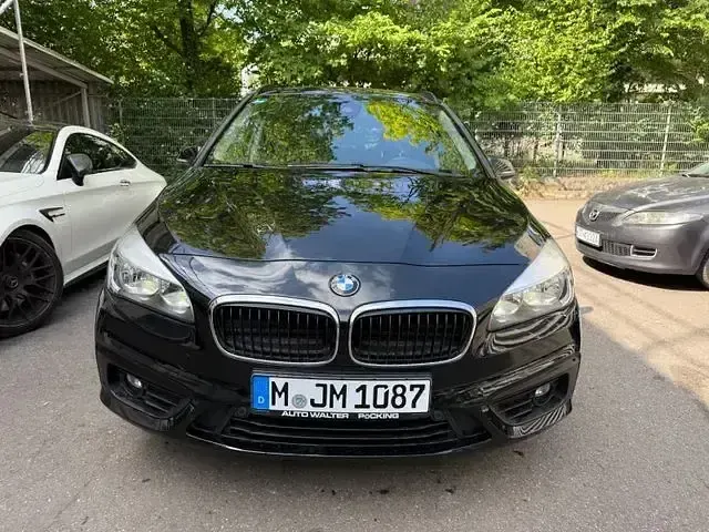 Gebraucht BMW 218 Gran Tourer Advantage 150 PS (110 kW) 2016 Schwarz Van / Kleinbus