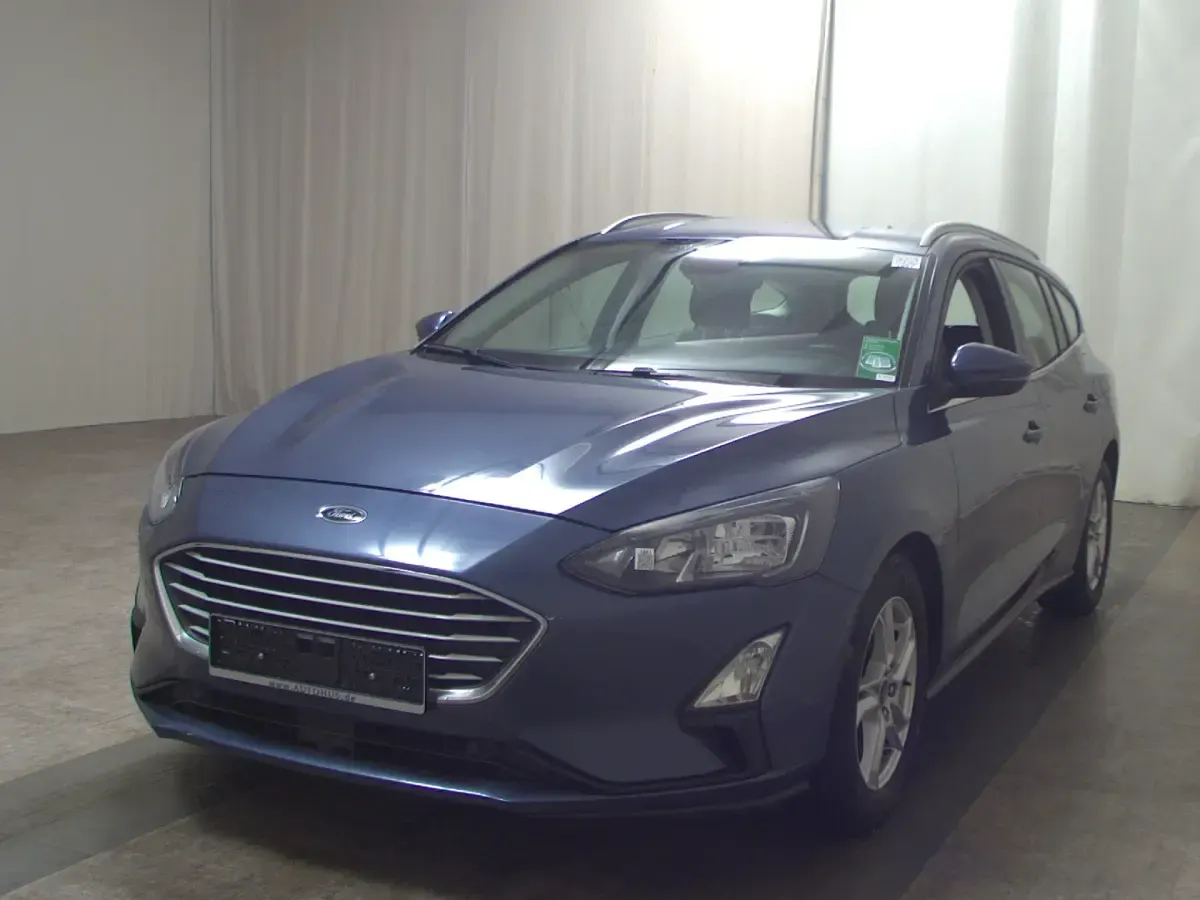 Gebraucht Ford Focus Cool & Connect 120 PS (88 kW) 2020 Chromablau metallic Limousine