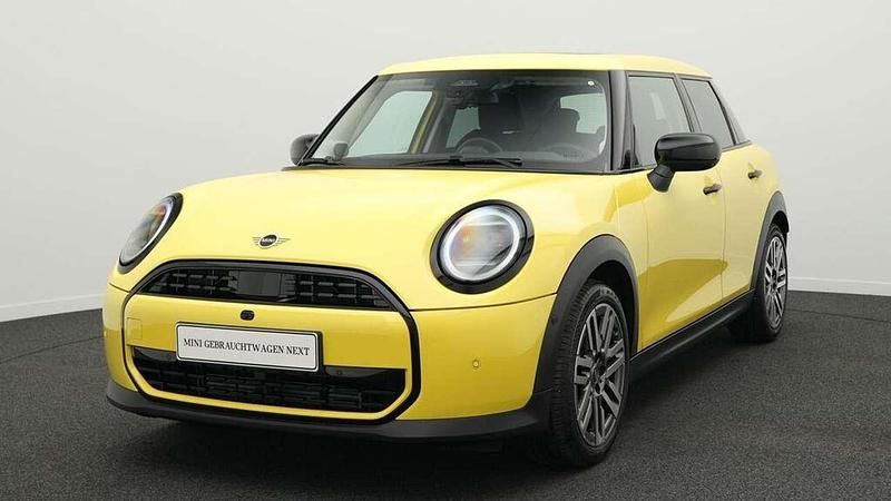 Gebraucht Mini Cooper Classic 156 PS (114 kW) 2024 Gelb Kleinwagen