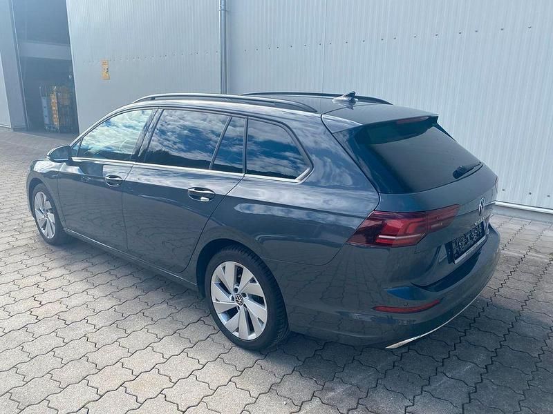Second-hand VW Golf VIII Style 150 CP (110 kW) 2025 Gri Berlinǎ