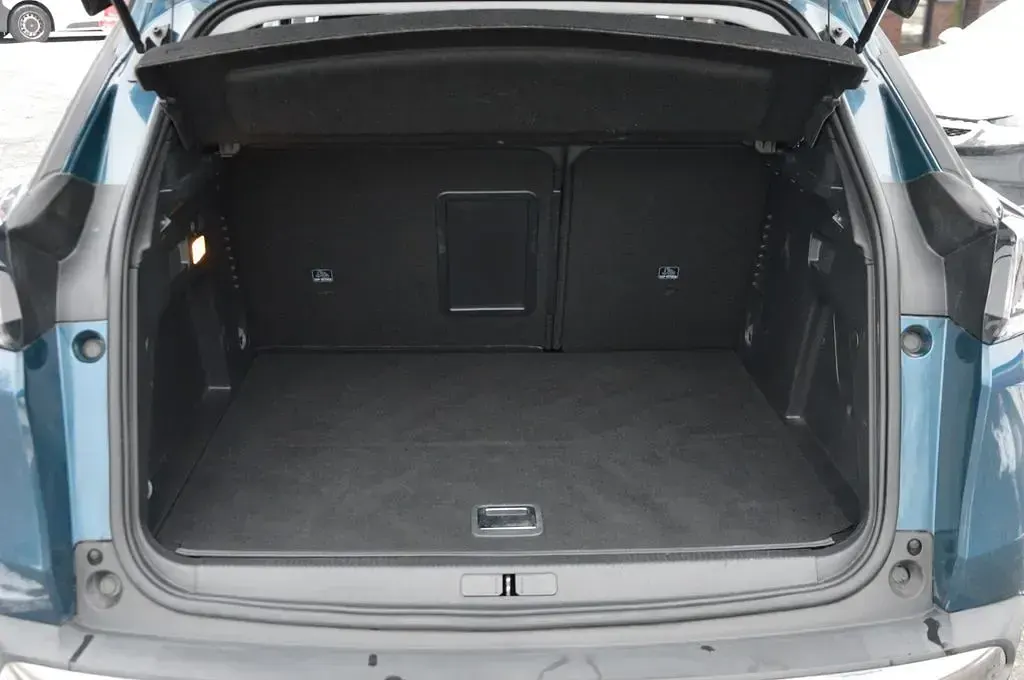 Gebraucht Peugeot 3008 Allure 224 PS (164 kW) 2022 Blau SUV