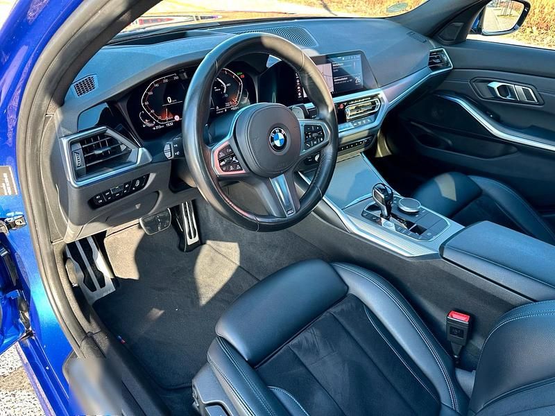 Gebraucht BMW 330 Shadowline 258 PS (189 kW) 2019 Blau Limousine