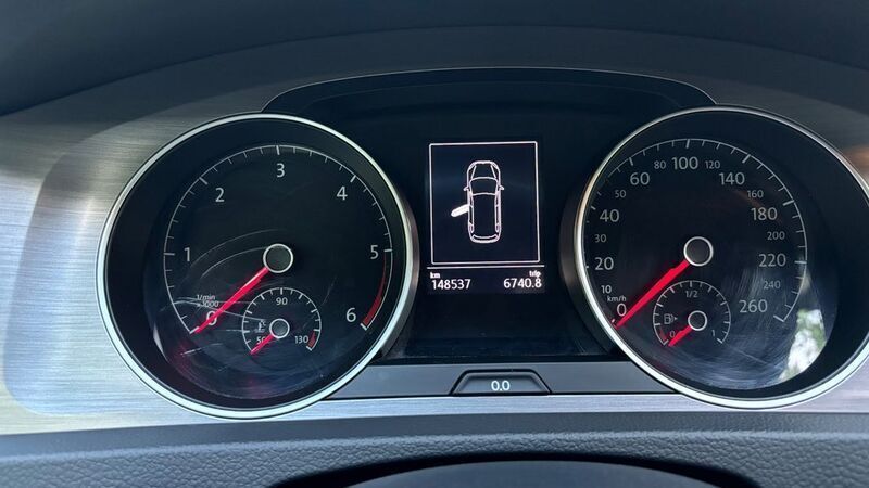 Weiß Gebraucht 2017 VW Golf VII Comfortline Kombi | 9.750 € (Guter Preis) - Bild 1/4