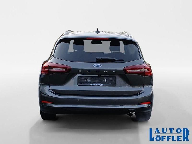 Neu Ford Focus Titanium X 155 PS (114 kW) 2025 Grau Limousine