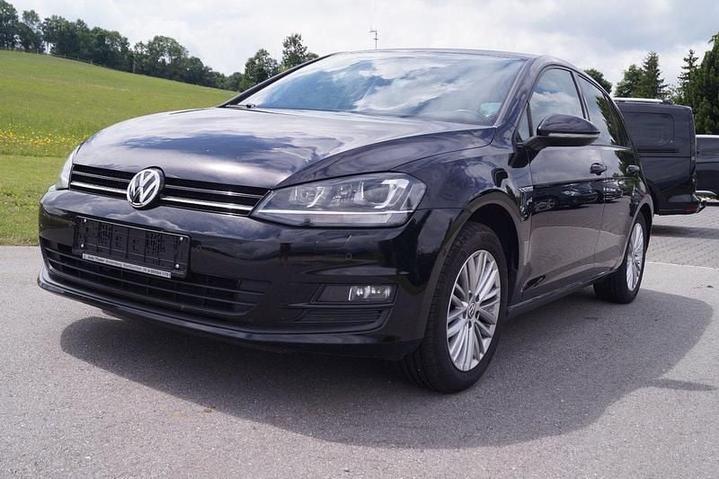 Schwarz Gebraucht 2014 VW Golf VII Cup Limousine | 10.000 € (Fairer Preis) - Bild 1/4