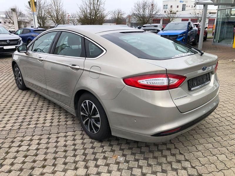 Gebraucht Ford Mondeo Titanium 150 PS (110 kW) 2015 Silber Limousine