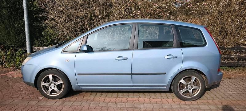 Second-hand Ford Focus 100 CP (73 kW) 2006 Albastru Break