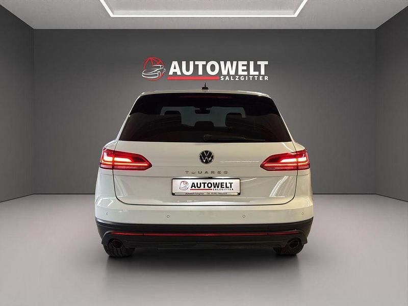 Gebraucht VW Touareg 231 PS (169 kW) 2021 Weiß SUV