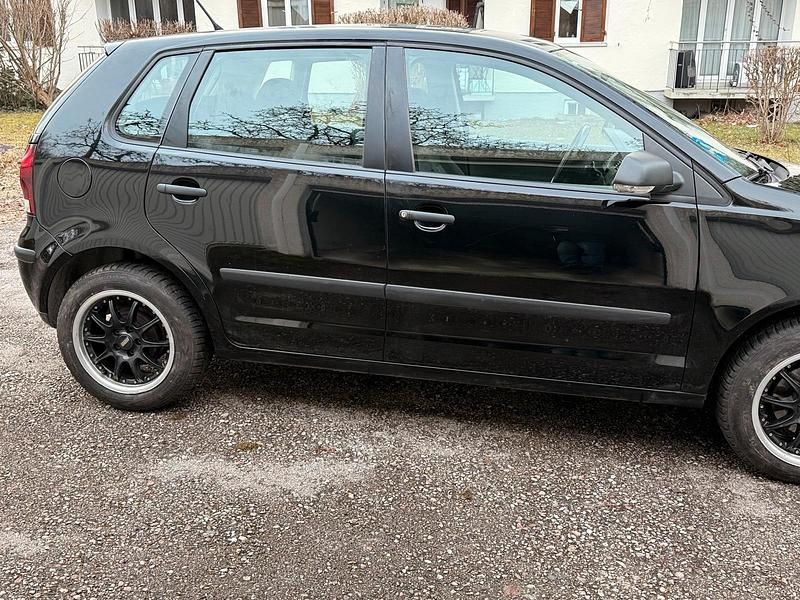 Gebraucht VW Polo 64 PS (47 kW) 2009 Schwarz Kleinwagen