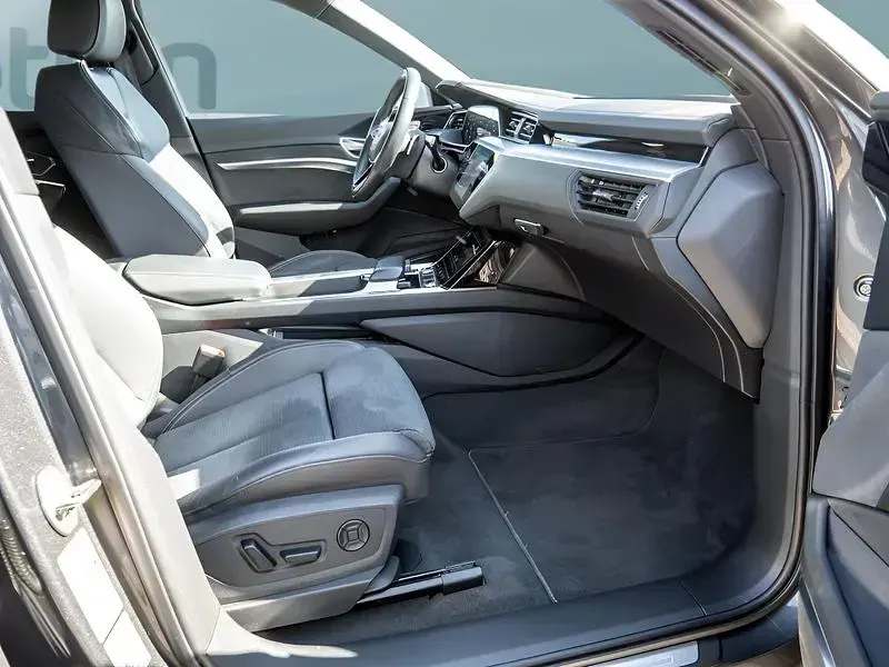 Gebraucht Audi e-tron 300 kW (408 PS) 2021 Grau SUV