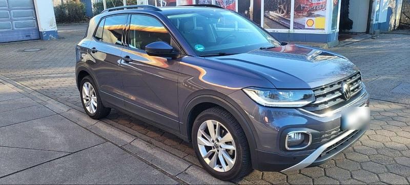 Gebraucht VW T-Cross Move 150 PS (110 kW) 2023 Grau SUV