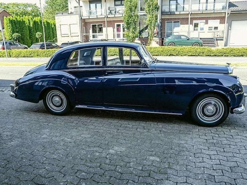 Gebraucht Bentley S2 200 PS (147 kW) 1962 Blau Limousine
