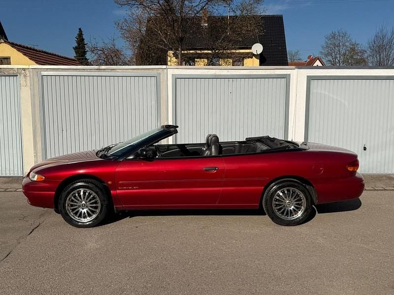 Gebraucht Chrysler Stratus 131 PS (96 kW) 1999 Rot Cabrio