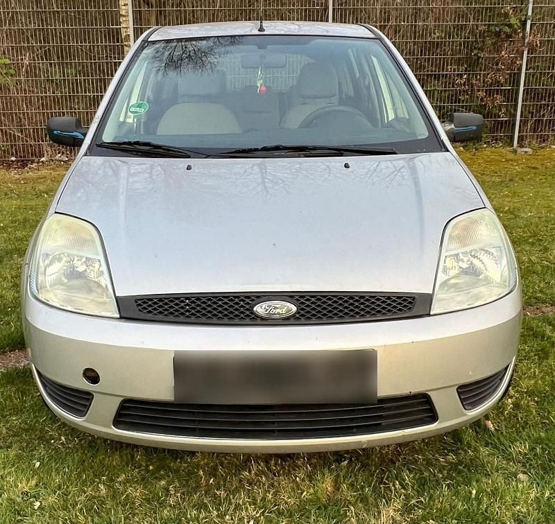 Gebraucht Ford Fiesta 80 PS (58 kW) 2002 Grau Kleinwagen