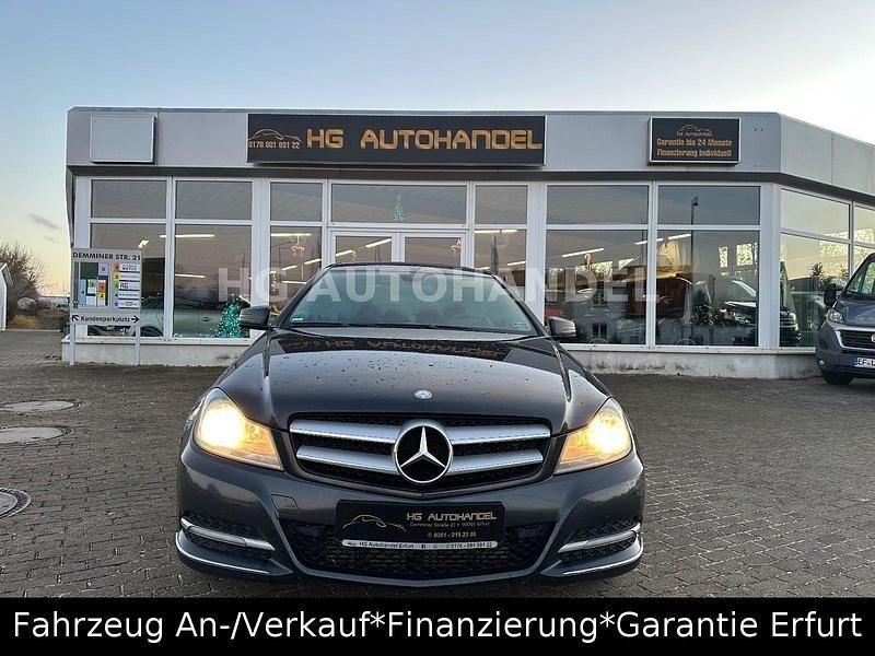 Gebraucht Mercedes C220 170 PS (125 kW) 2012 Schwarz Coupé