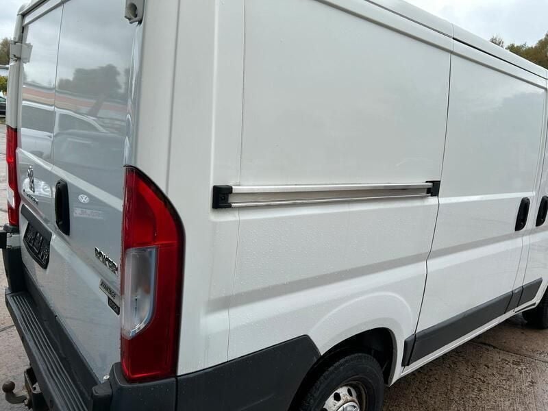 Gebraucht Peugeot Boxer Avantage 110 PS (80 kW) 2017 Weiß Van