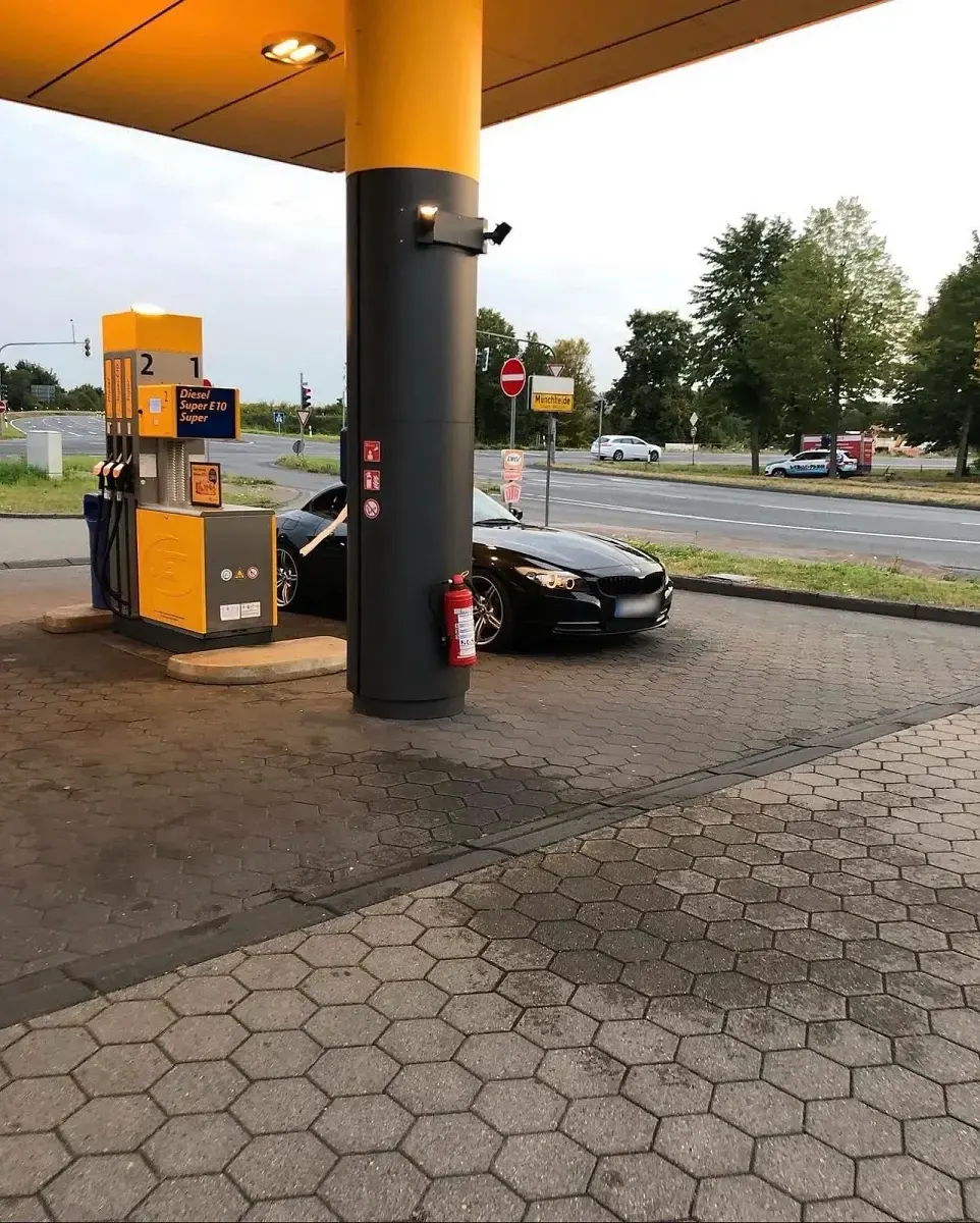 Gebraucht BMW Z4 204 PS (150 kW) 2010 Schwarz Cabrio