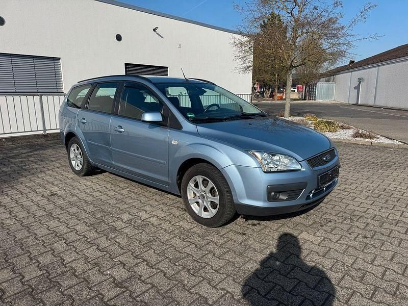Gebraucht Ford Focus Ghia 101 PS (74 kW) 2006 Kombi