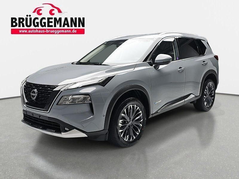 Grau Neu 2025 Nissan X-Trail Tekna SUV | 36.890 € - Bild 1/2