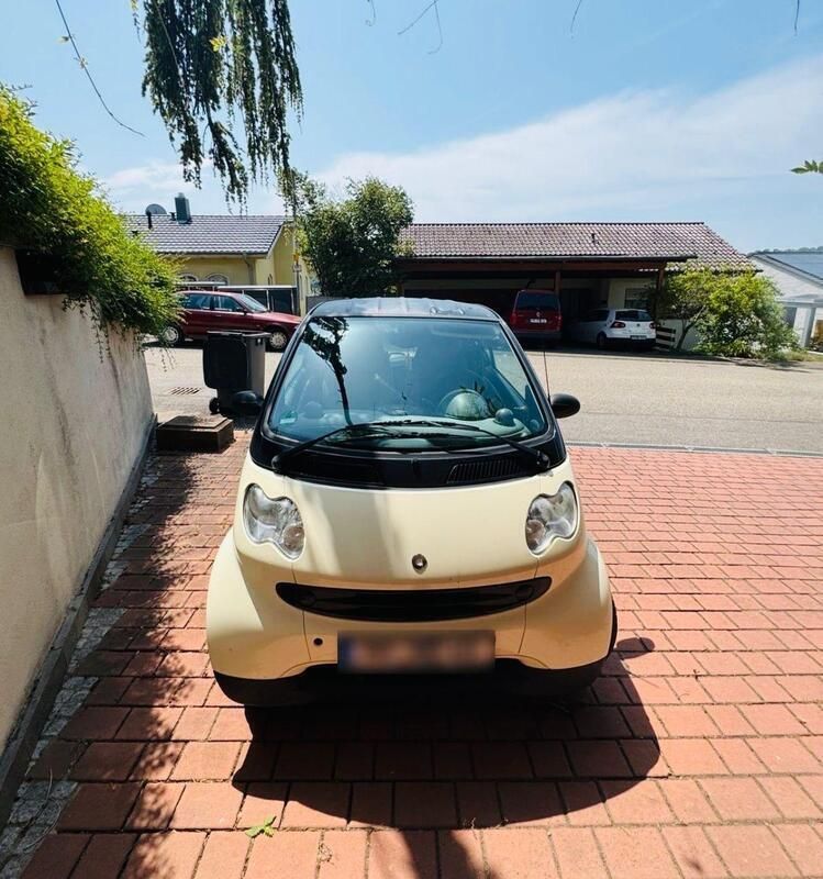 Weiß Gebraucht 2006 Smart ForTwo Coupé Kleinwagen | 2.199 € (Fairer Preis) - Bild 1/4