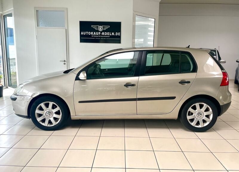 Beige Gebraucht 2003 VW Golf IV Comfortline Limousine | 2.790 € (Guter Preis) - Bild 1/4