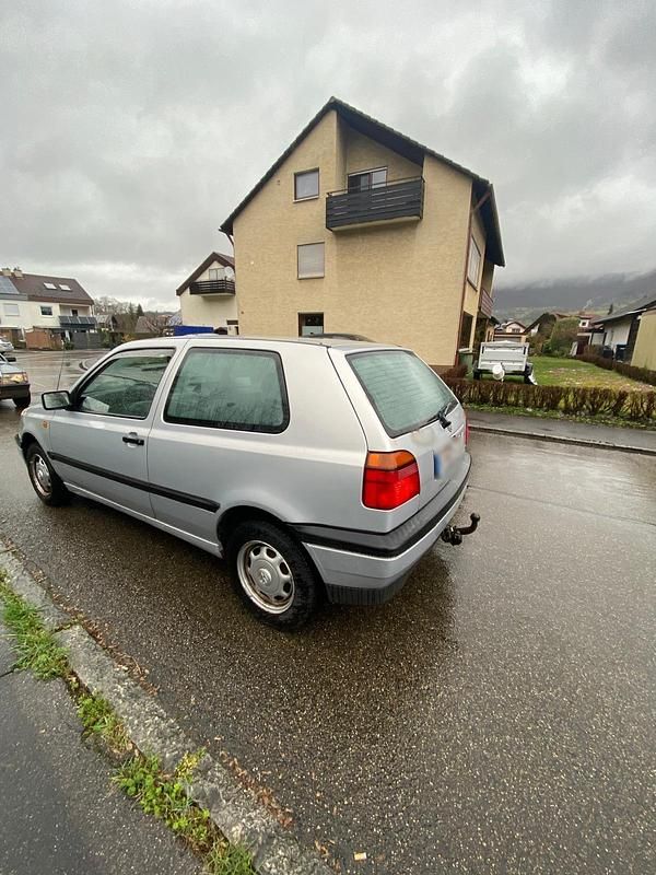 Gebraucht VW Golf 75 PS (55 kW) 1993 Silber Coupé