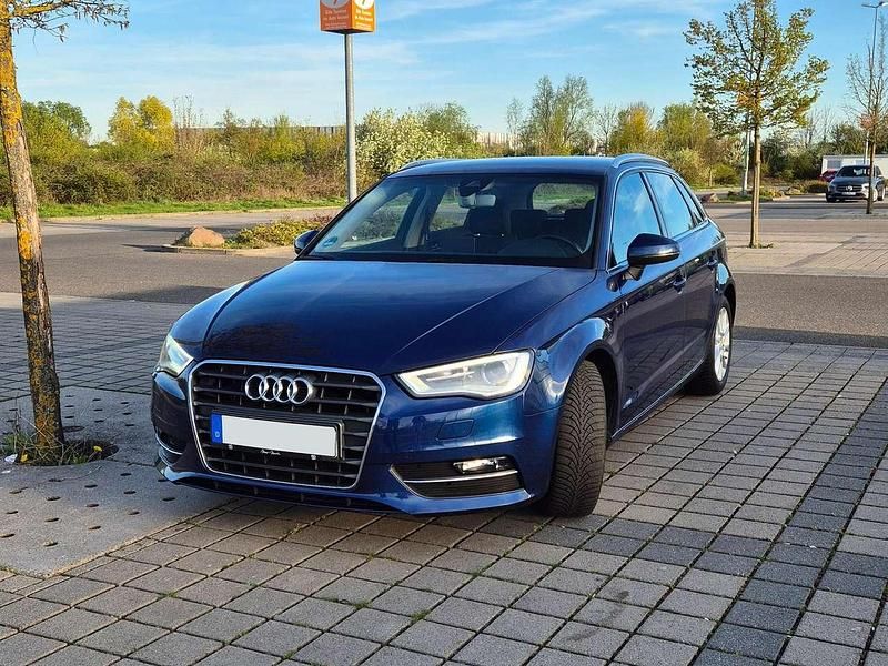 Gebraucht Audi A3 Ambition 150 PS (110 kW) 2016 Blau Kombi