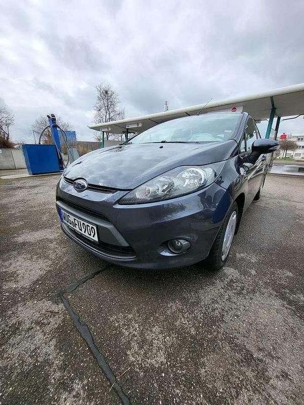 Gebraucht Ford Fiesta Ghia 82 PS (60 kW) 2010 Kleinwagen