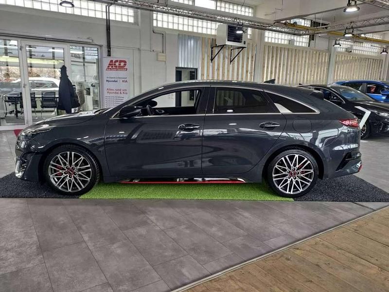 Gebraucht Kia ProCeed Comfort 204 PS (150 kW) 2024 Pentametal (metallic) Kombi