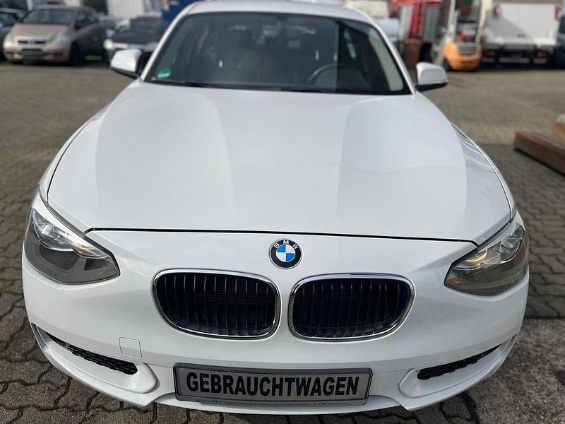 Weiß Gebraucht 2013 BMW 116 Kleinwagen | 7.450 € (Fairer Preis) - Bild 1/4