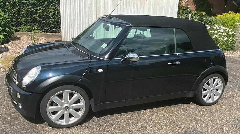 Schwarz Gebraucht 2005 Mini Cooper Cabriolet Cabrio | 3.500 € (Teuer) - Bild 1/4